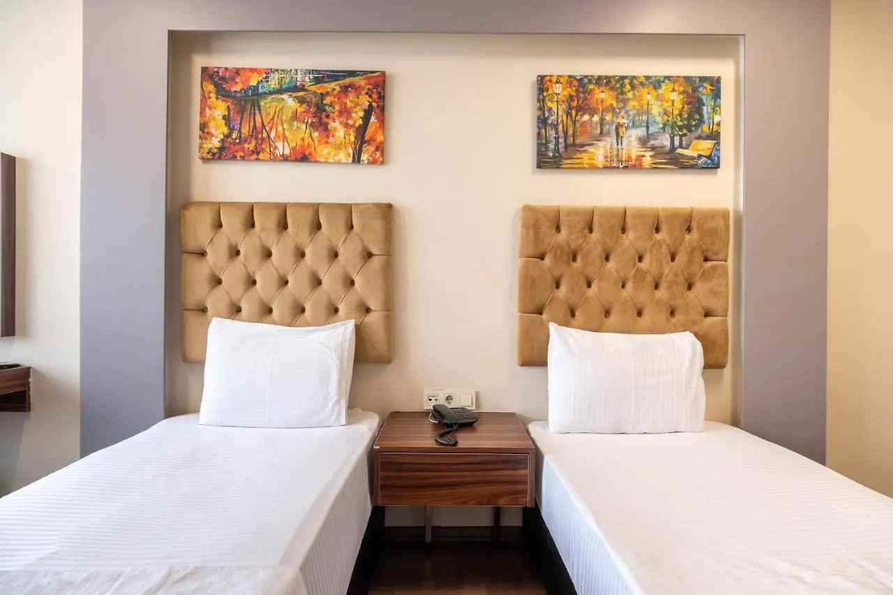 Istanbul Nova Hotel 0*,
